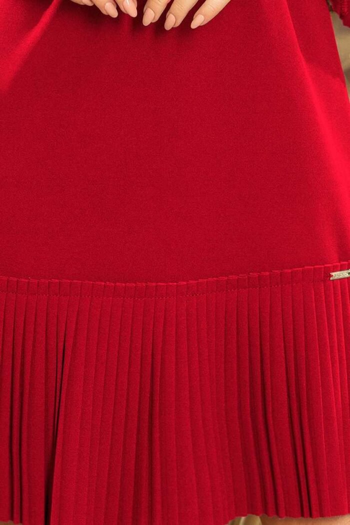 Elegantes rotes Kleid mit Plissee – Bild 4