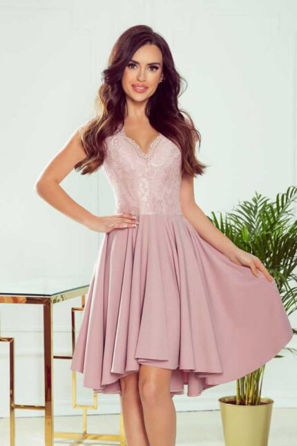 Edles Abendkleid mit Spitze in Altrosa