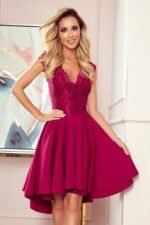 Abendkleid mit Spitzenoberteil in Bordeaux