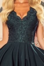 Grünes edles Abendkleid mit Spitze