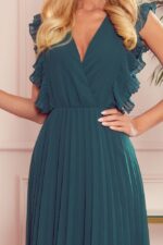 Grünes langes plissiertes Chiffonkleid