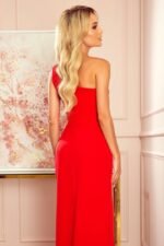 Traumhaftes rotes Abendkleid im spanischen Stil