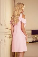 Trapezförmiges Kleid mit Rüschen in Rosa