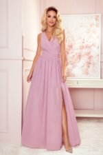 Langes elegantes Kleid mit Schlitz und Krawatte