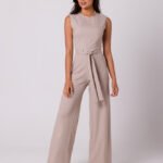 Ärmelloser Overall mit weitem Bein - Beige