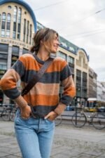 Kuschelig warmer Strickpullover in Herbstfarben – Bild 2