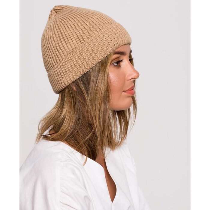 Warme Zopfstrickmütze in Camel – Bild 2