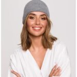 Graue warme Zopfstrickmütze