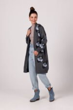 Dunkelgraue lange Jacquard Strickjacke mit Rosenmuster