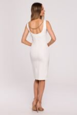 Etuikleid mit dekorativer Rückenkette Ecru – Bild 3