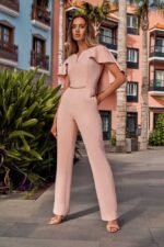 Oveall mit Cape und Kette Puder