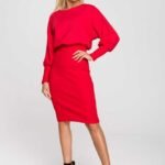 Rotes Kleid mit Bleistiftrock
