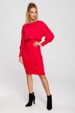 Rotes Kleid mit Bleistiftrock