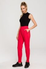 Rote Jogger Hose mit schlankem Bein – Bild 2