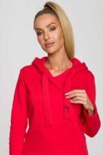 Rotes Sweatshirtkleid mit asymmetrischer Tasche – Bild 3