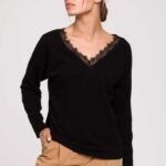 Schwarzer Baumwoll Pullover mit Spitze Gr. S/M