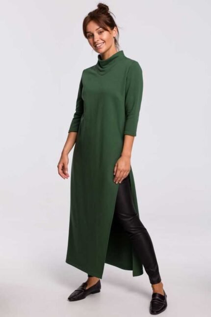 Grünes langes Sweatshirtkleid mit Rollkragen