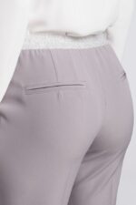 Graue Businesshose im Chino Stil