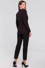 Schwarzer klassischer taillierter Kurzblazer