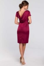 Rotes festliches Etuikleid mit Wasserfallkragen