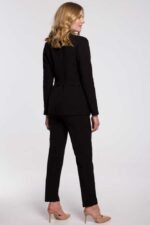 Schwarzer eleganter Kurzblazer zum Binden