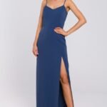 Blaues elegantes ärmelloses Abendkleid