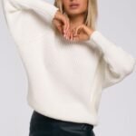 Kuscheliger Grobstrickpullover in ecru