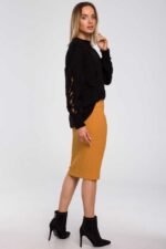 Schwarzer Strickpullover mit geteilten Ärmeln