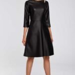 Schwarzes Kunstleder Kleid in A-Linie