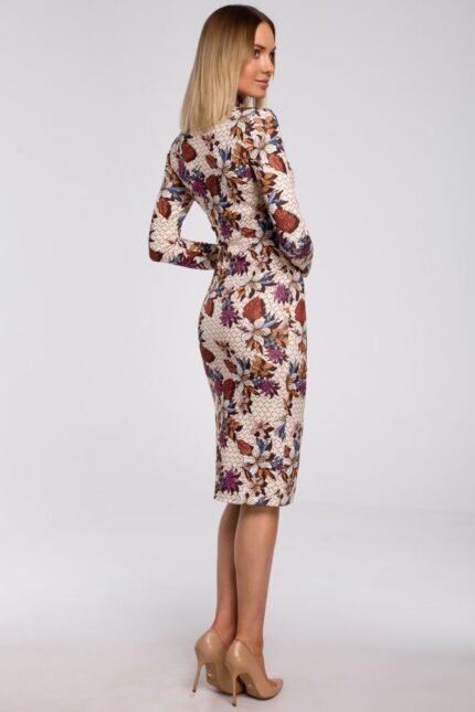 Helles Rollkragen Kleid im Blumenmuster