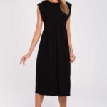 Schwarzes ärmelloses Kleid mit hoher Taille