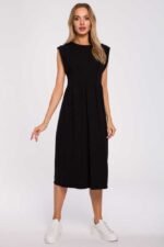 Schwarzes ärmelloses Kleid mit hoher Taille