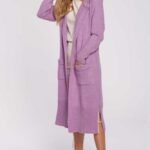 Lange Strickjacke mit Kapuze in Lila
