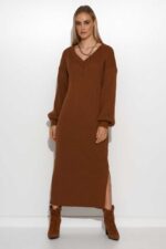 Langes Figurbetonendes Strickkleid in Braun – Bild 3