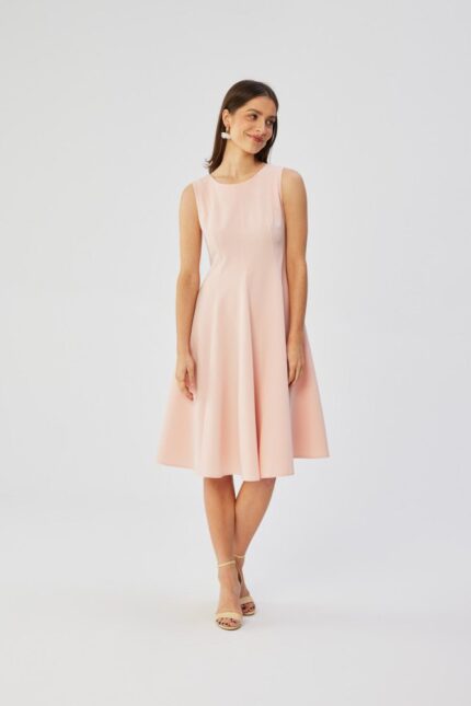 Ärmelloses stilvolles knielanges Kleid in Puder