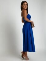 Blaues Sommerkleid in Midilänge mit Cutout – Bild 2