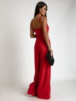 Roter femininer Overall mit weitem Hosenbein – Bild 3