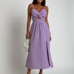 Sommerkleid in Midilänge mit Cutout