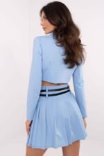 Diese hellblaue elegante Kurzjacke ist ein vielseitiges Styling-Wunder - 206404