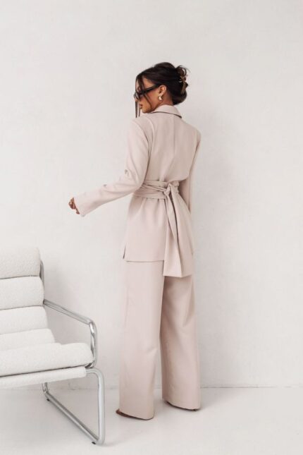 Eleganter Blazer & Hose - Beige - für Frauen denen Stilbewusstsein wichtig ist - 209356