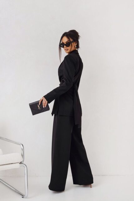 Schwarzer Damenblazer & Hose - Eleganz & Eyecatcher in Einem - 209357