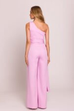 Zarte Feminität durch diesen One Shoulder Overall in Rosa M845