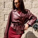 Lederjacke mit Bindegürtel Bordeaux