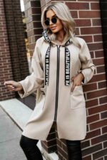Jacke Beige mit Kapuze