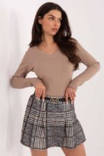 Beiges Rippenshirt Damen - Die perfekte Balance zwischen Softness & Stil