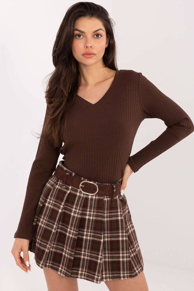 Braunes Rippenshirt Damen - Stilvoll, bequem, zeitlos schön Braunes Rippenshirt Damen - Stilvoll, bequem, zeitlos schön