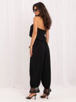 schwarze Hose mit Spitze und bluse